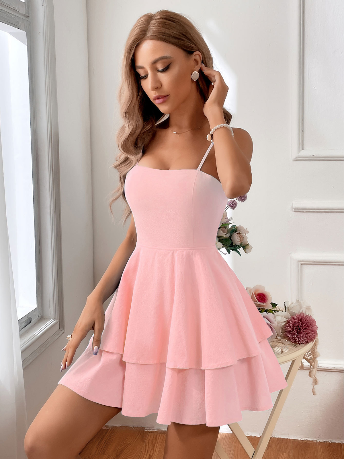 Robe Courte à Bretelles et Volants Esprit Estival