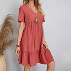 Robe Courte à Col V et Volants Fluide Décontractée