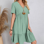 Robe Courte à Col V et Volants Fluide Décontractée